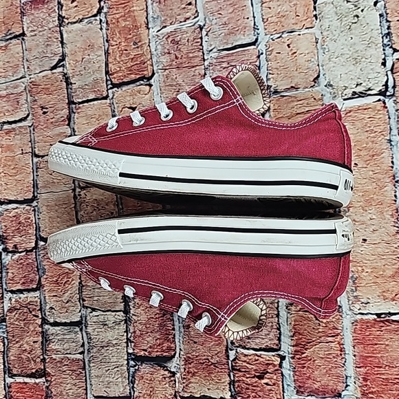 CONVERSE ALL-STAR CHUCK TAYLOR LOWTOP SHOES WOMANS SIZE 5 GUC - Picture 6 of 11